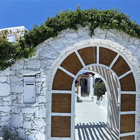 Ξενοδοχείο με διαμερίσματα Apsenti Couples Only