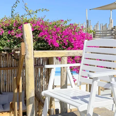 Aparthotel Apsenti Couples Only 4*