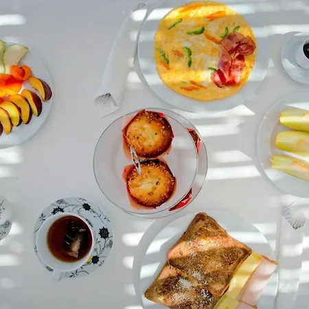 Aparthotel Apsenti Couples Only 4*