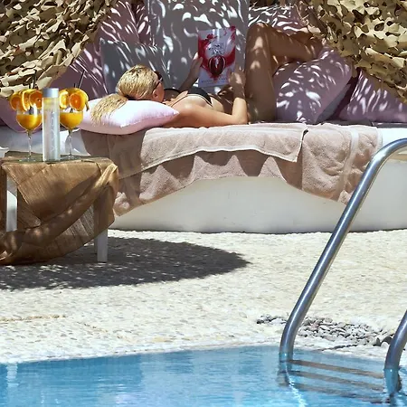 Apartmanhotel Apsenti Couples Only