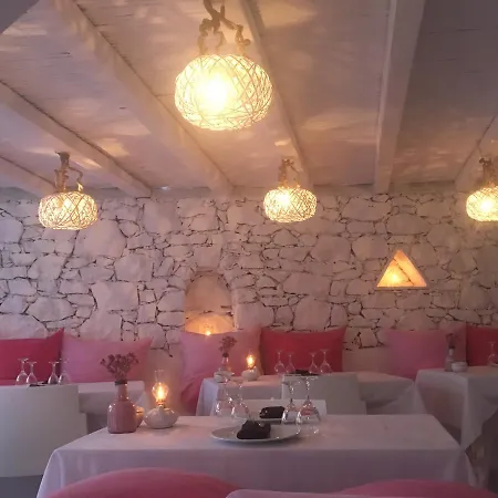 Apartmanhotel Apsenti Couples Only