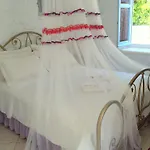 Ξενοδοχείο με διαμερίσματα Apsenti Couples Only 4*