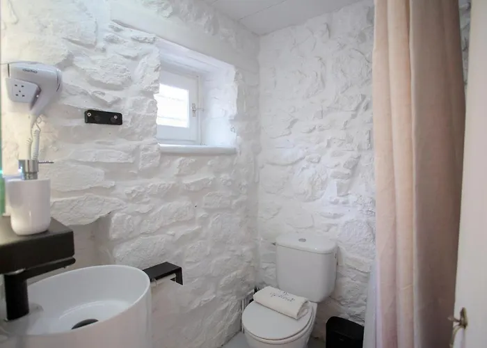 Apsenti Couples Only Aparthotel Agios Ioannis Diakoftis